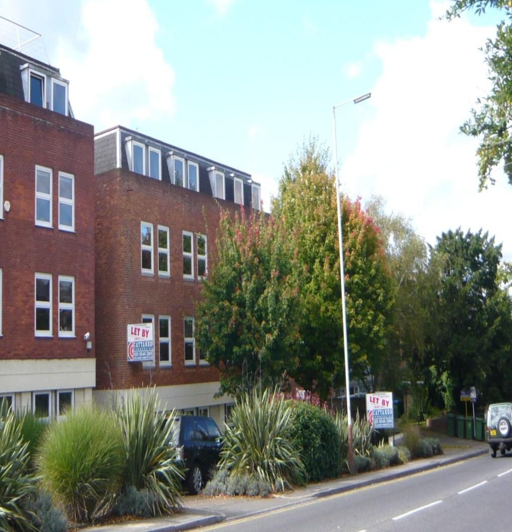 INVESTMENT SALES GROUP CONTACTS Belgrave House 39-43 Monument Hill Weybridge Surrey KT13 8RN For further information or to arrange an inspection please contact: BOB CATTANEO DD: 020 8481 4744 Email: