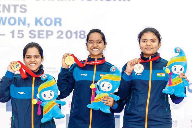 women s 10m air rifle event Elavenil, Shreya and Manini Kaushik wins Gold with a new Junior