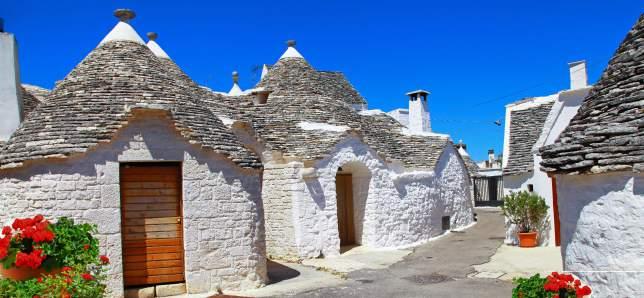 DAILY ITINERARY Amore in Italy: Puglia May 14 21, 2019 Discover the Valle d Itria DAY 4: FRIDAY MAY 17 Feast your eyes on the famous and curious trulli Savor the afternoon in hilltop Martina Franca