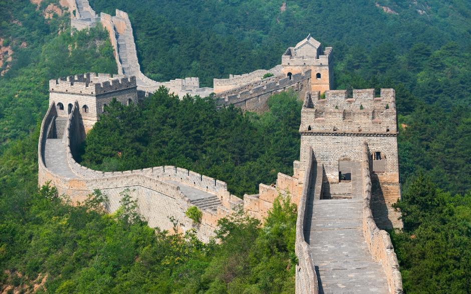 Wonders of China Classic Tour 16 Days Comfortable Beijing - Xian - Yangtze River - Guilin - Yangshuo - Shanghai This itinerary encompasses the best of China s natural and man-made
