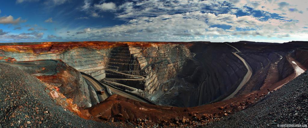 Employment in the mining industry Approximately 5,800 people are directly employed in the Goldfields mining industry, ranging from relatively unskilled labouring jobs through to senior management and