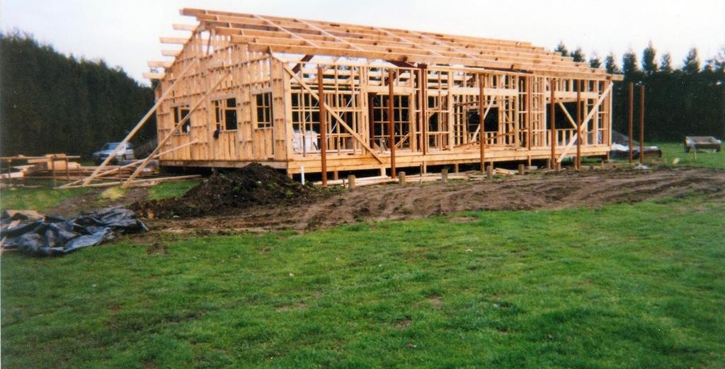 constructing the WOS club house and ablutions block in 1996 not long after the purchase of the Matangi site had been finalised after many
