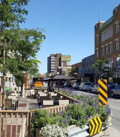 Expand your business into the streets, build your patio today» City of Oshawa offers low-cost patio licenses to operate outdoor cafés in the city sidewalk area or in a city onstreet parking spot.