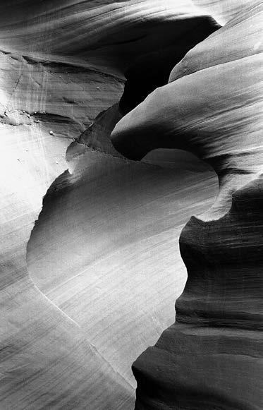 issue 77 - page 4 By midmorning, head east on Highway 89 to Page, Arizona. By arriving in Page before noon, you ll have plenty of time to photograph lower Antelope Canyon.