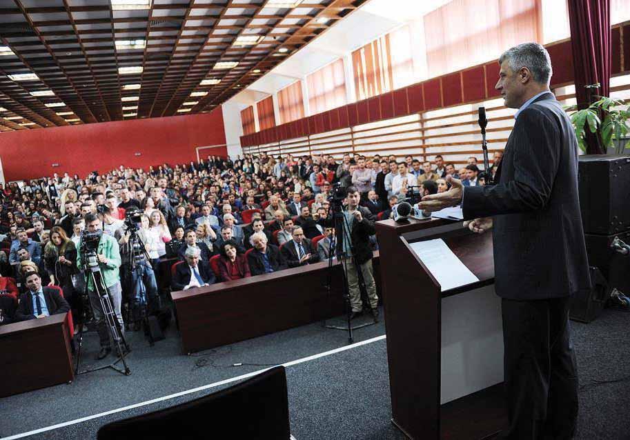 10 Kryeministri i Qeverisë së Republikës së Kosovës, Hashim Thaçi ka mbajtur një ligjëratë para studentëve të Universitetit Publik të Prizrenit, të cilëve u ka rikonfirmuar vendimin e tij për