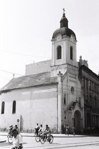Јермени којима је црква припадала били су католичке вероисповести. Црква је страдала приликом бомбардовања Новог Сада 1849. Обновљена је 1872. Крајем 19.