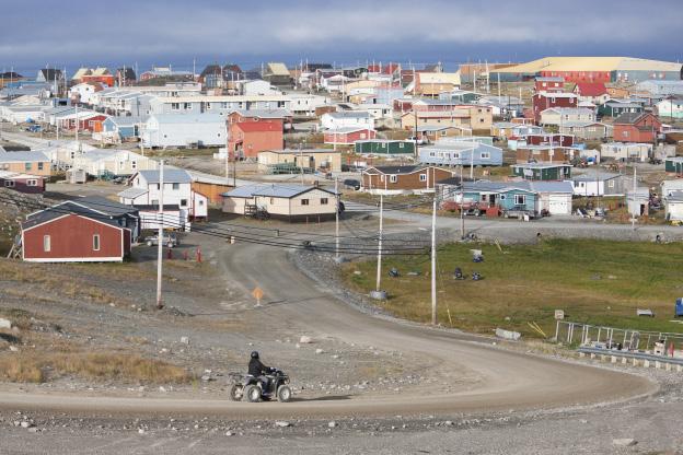 Pangnirtung - 1,613 people Pangnirtung is located on Baffin Island, in Cumberland Sound.