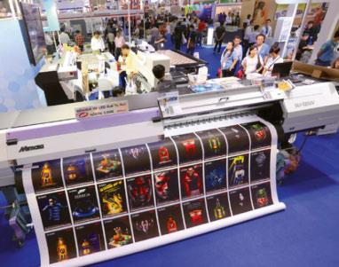 to the forefront the full spectrum of the printing and packaging sectors.