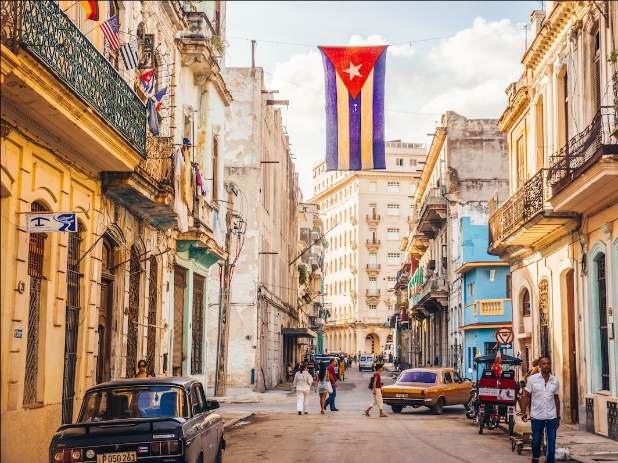 Included Activities: Old Havana walking tur. Classic Cnvertible Car tur f Mdern Havana. Hemingway Tur visit t Finca La Vigia (entry fees included). Mariel: A taste f Cuba tur.