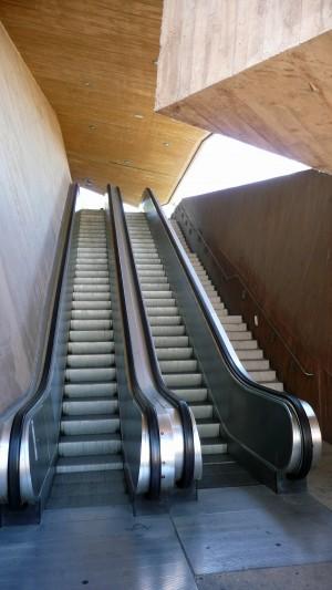 La Granja Escalators and Car Park Paseo de Recaredo 45007 Toledo Dealing with cars in historic cities is always a thorny problem One of the many solutions available is the underground car park, which