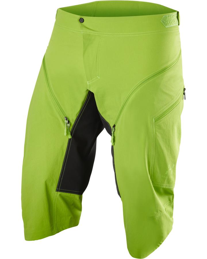 ARDENT SHORTS/ ARDENT Q SHORTS The Ardent Short is made in a hardwearing material with laminated soft shell rear panels for weather and mud protection.