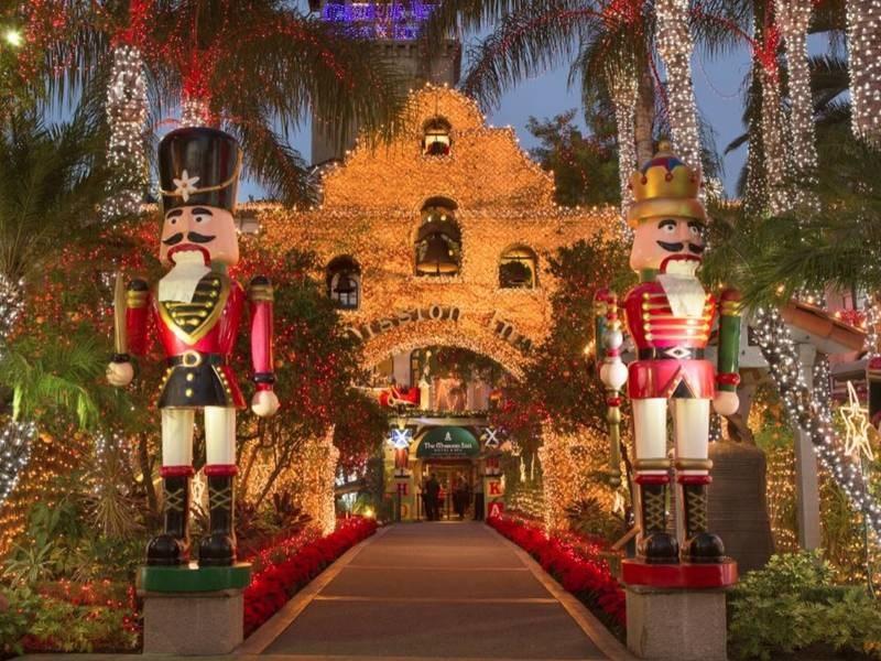 Riverside Mission Inn at Christmas Time Thursday, December 13 4010.405 12:45-8:30 pm $60 Celebrate the holidays at the historic Mission Inn in downtown Riverside.