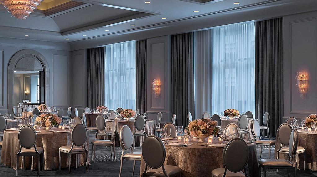 GRAND AND GLAMOUROUS The principal venue, the Veranda Ballroom, measures 6,960 square feet (647 square meters), features soaring 16-foot (4.9-meter) ceilings and a full wall of windows on one side.