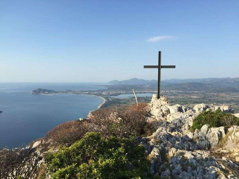 Italy - Sardinia's East Coast Hiking Tour 2018 Individual Self-Guided 8 days/7 nights Unique walks between the mountains and the sea in Sardinia s Wild East are awaiting you.