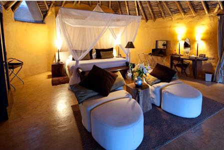 Accommodations EMAKOKO HOTEL, NAIROBI Situated on 15 acres of land on the Emakoko River bordering Nairobi National Park, the 20 room Emakoko is surrounded by majestic fig trees.