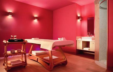 Daios Wellness & Spa promotes a holistic concept inspired by Asian and European traditions, using a range of luxurious and