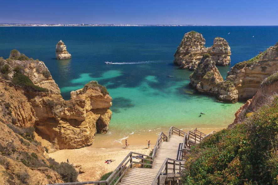 DAY 11 - ALGARVE Take a cruise along the Algarve coast with your shared tour, between the Albufeira Marina and Carvoeiro Beach, on a fantastic