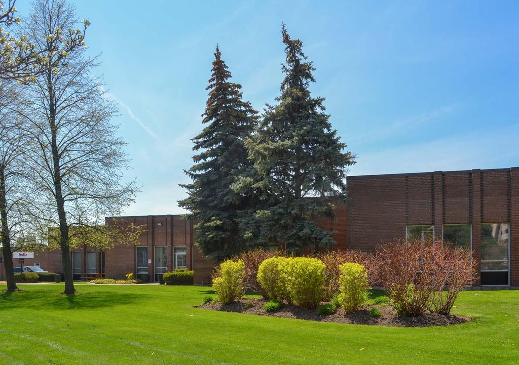 80-100 Valleybrook Drive TORONTO ON 111,435 SF Flex Office Space For Lease $18.