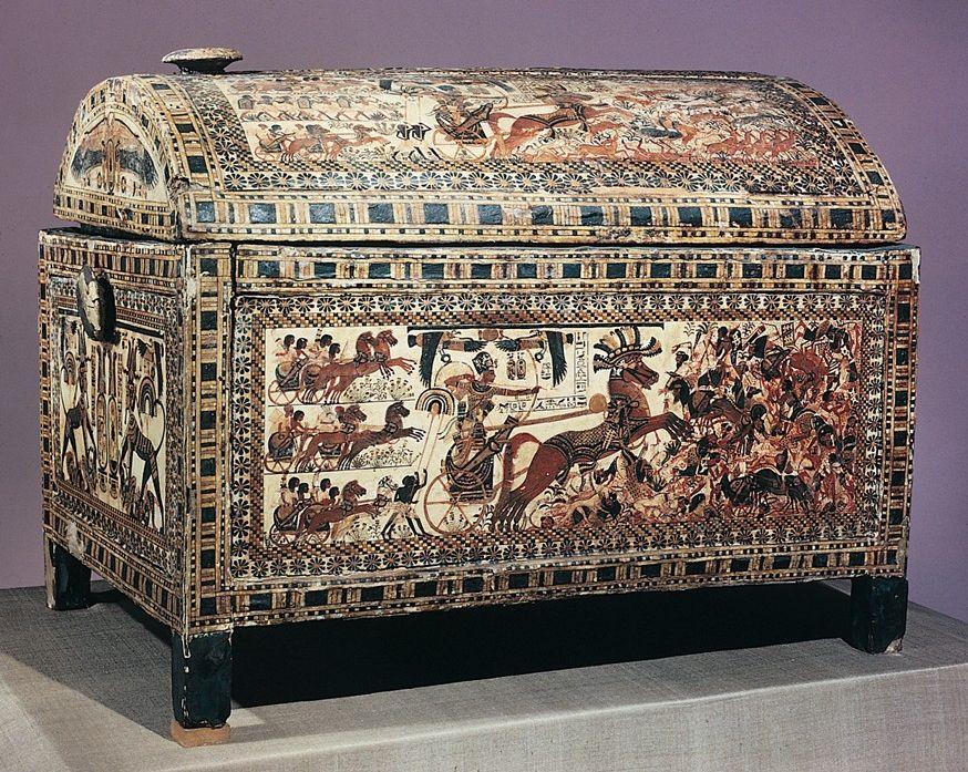 Painted chest, tomb of
