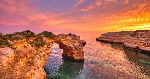 FULL DAY - FLAVOURS & TRADITIONS OF THE ALGARVE (CORK) Regular tour approx.