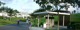 In Woodlands, Admiralty Park offer recreational amenities (such as an amphitheatre,