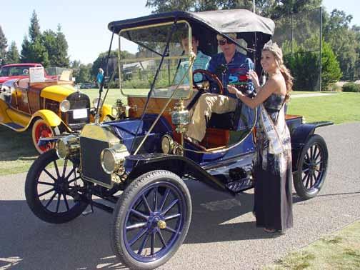 Dudley Stone wins award at the Chico Car Show One of our charter members, Dudley Stone, who now lives in Chico, sent this picture with the back story of the beautiful 1912 Model T Ford.