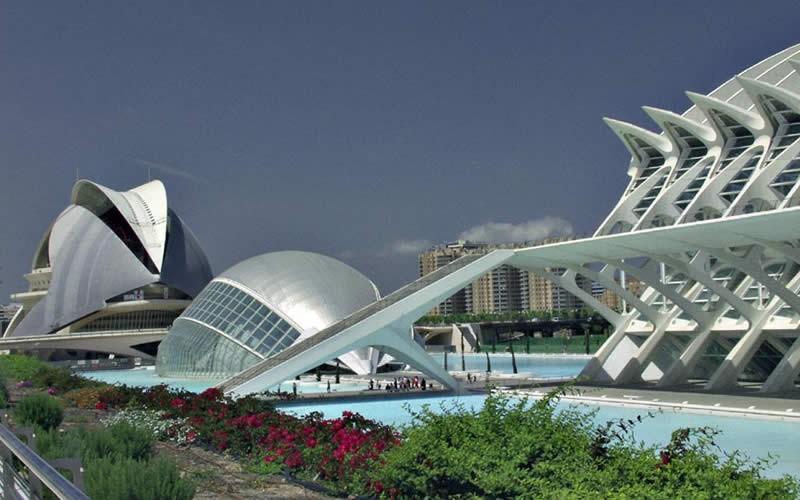 My City: Valencia By Juan Francisco Olmo Garrido Valencia is a city in Spain. Valencia is a very big and nice city. I like visiting the shops and I like buying some souvenirs.
