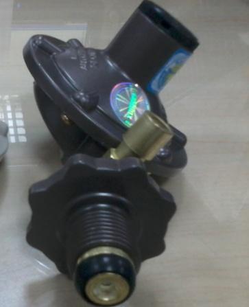 Automatic ignition Cast iron burner/ brass cap A. Price : US$24.00 FOB HCMC, VIETNAM B. Packing : 1 set/color carton box C.