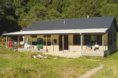 Huts and campsites A number of backcountry huts are available in the Kaimai-Mamaku Forest Park.