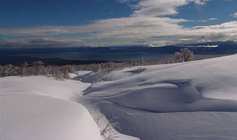 VILLARRICA SNOWSHOEING Duration : Full day / 4 hours. Season : July through October 15th. Difficulty : Medium.