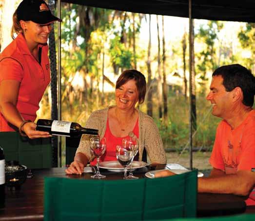 Diverse Dining Experiences Throughout your time in Australia and New Zealand you ll enjoy a great diversity of dining experiences.