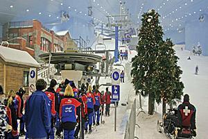 8. Ski Dubai Ski Dubai is the first indoor ski resort in the Middle East and offers an amazing snow setting to enjoy skiing, snowboarding and tobogganing, or just playing in the snow.