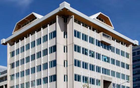 54 MARCUS CLARKE STREET CANBERRA, ACT Constructed in 1986, the building comprises nine office levels, including ground level retail, one level of basement parking and is located in the corporate
