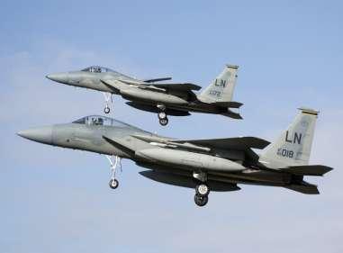 UNITED STATES AIR FORCE AIRCRAFT The following aircraft are permanently stationed in the UK at RAF Lakenheath and RAF Mildenhall: McDONNELL DOUGLAS F-15E/F-15C MISSION: Multipurpose Fighter CREW: 2/1