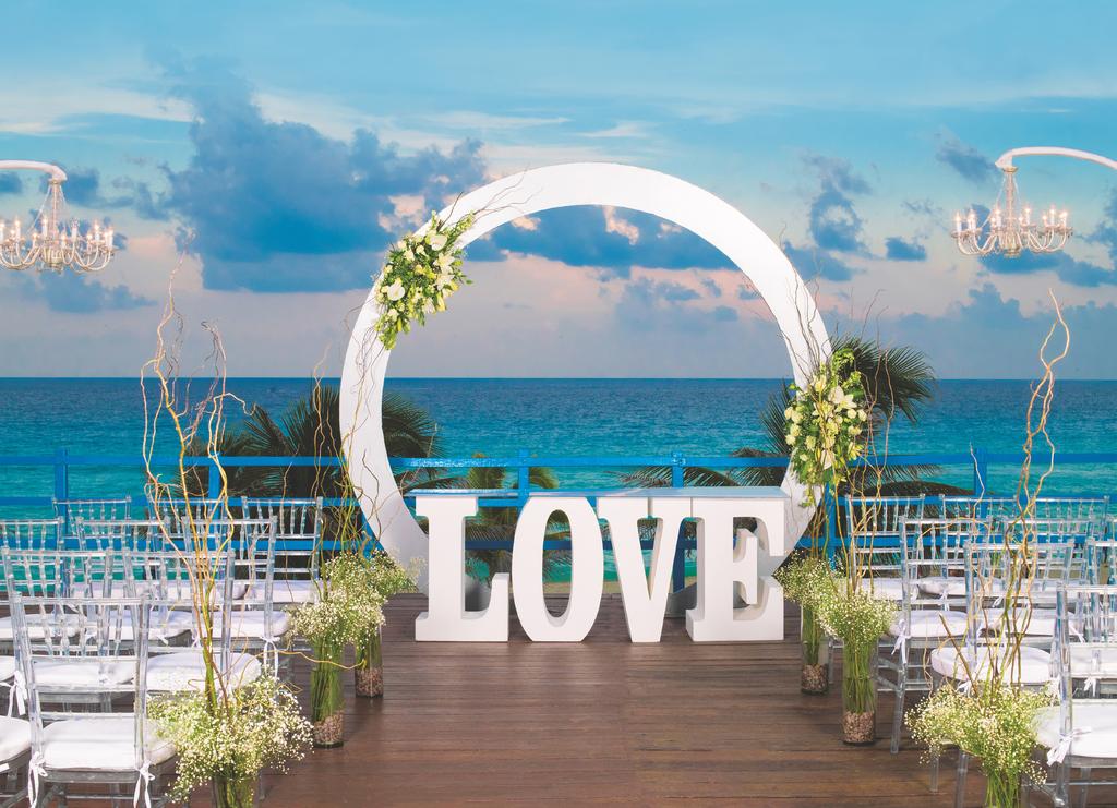 CUSTOMIZABLE WEDDING PACKAGES