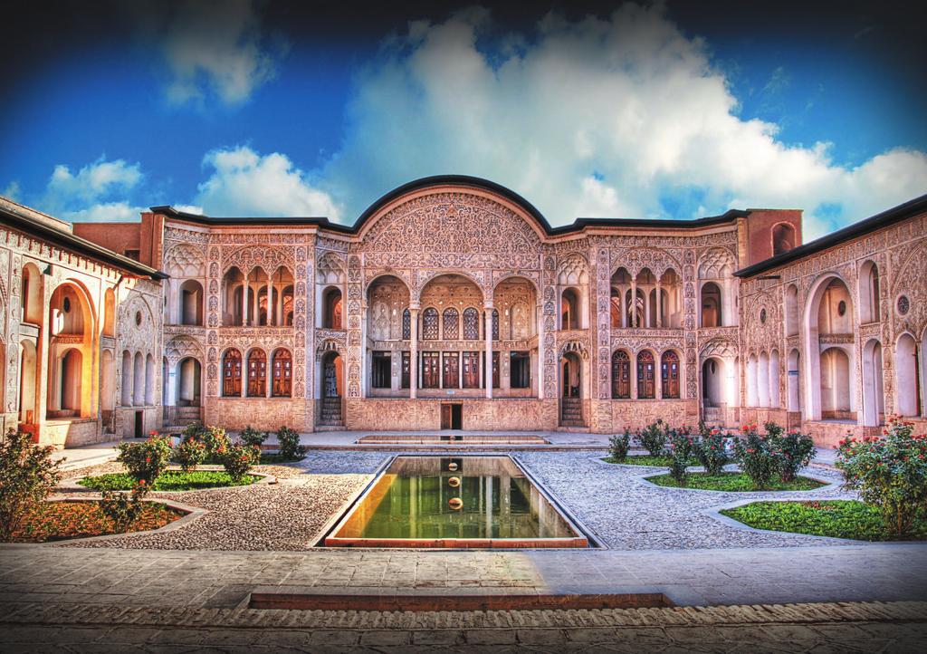 Kashan Kashan city is in the province of Isfahan and is just 2.5 hours from Tehran.