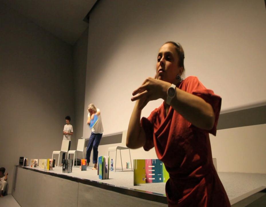 The visitors with hearing impairments have access to all the activities of the museum thanks to the presence of a LIS (Italian Sign Language) interpreter