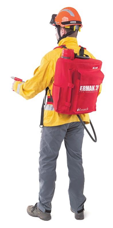 MADE IN ERMAK 20 firefighting backpack made since 2004 Volume [l] 20 Distance [m] 8.5 Weight [kg] 2.
