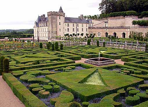 A ladies castle according to French history since they supervised its construction embellished it and saved it from the French Revolution s damages.