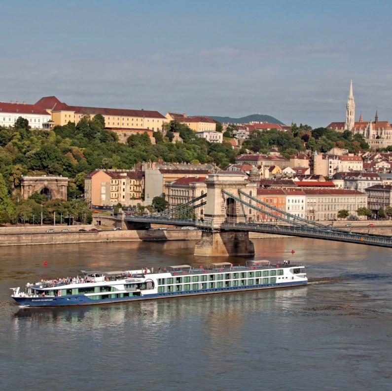 4 GREAT RIVERS OF EUROPE 6th President s Cruise from Luxembourg to Budapest June 16, 2019-21 days Fares Per Person: based on double/twin $12,740 Category E (window) $15,240 Category B (French