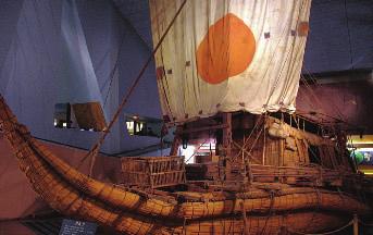 128 ZDRAVNIKI V PROSTEM ČASU Ra II muzeji. Imeniten je muzej o življenju Vikingov z ladjami iz 9. stoletja z bogatimi grobnimi dodatki zlatnino, skrinjo, sanmi itd.