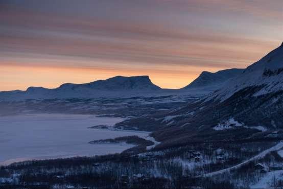 panoramic view over Lapporten, the Abisko Alps and Tornetrask where you will