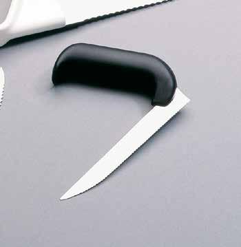 The blade: To facilitate cutting, the blade is very sharp. In order to minimize the risk for the hand to come in touch with the food the blade is lower than the handle.