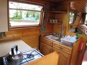 2-5 BERTH CANAL BOATS We have a selection of 15 different classes of 2-5 Berth Canal Boats ranging in size for 40 to 63 feet with a range of facilities