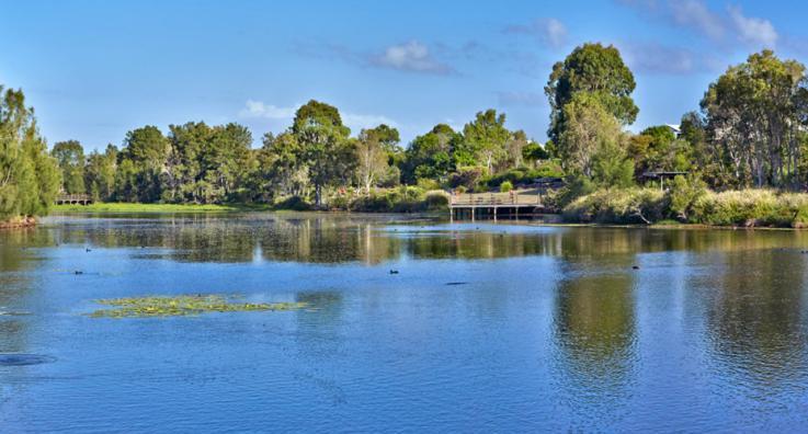 Environment, Parks & Pathways North Lakes & Mango Hill are modern suburbs with a