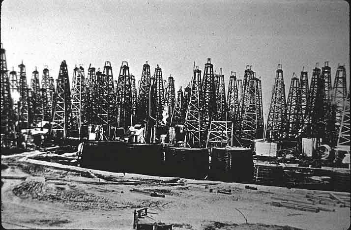 The Eureka Moments In 1901, the Spindletop Oil Field was discovered By 1929, 40 oil companies
