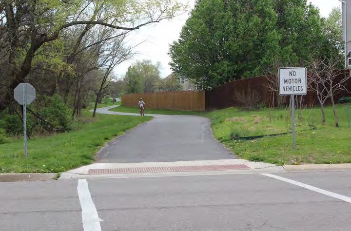 orth end is approximately one mile from historic route CORRIDOR COECTIOS: Connects to Southdowns Connects to Scarborough Connects to Olathe South High School and Indian Trail Junior High School via