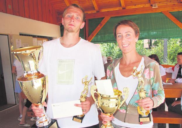 mesto osvojila aktualna državna prvakinja Nina Pangeršič, pri mladincih pa sta prvi dve mesti zasedla prav tako domača tekmovalca, saj je zmagal Boštjan Bizjak, druga pa je bila Lana Tanko.
