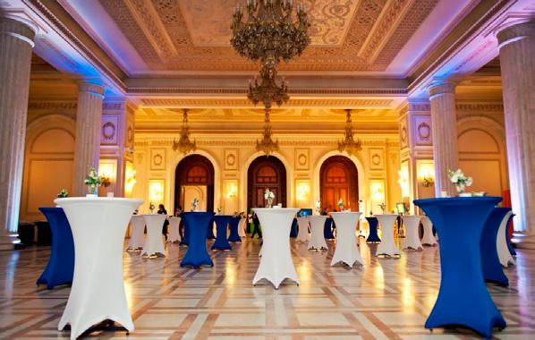 C AT E R I N G The Radisson Blu hotel in Bucharest offers premium catering services for events at many locations within the city.
