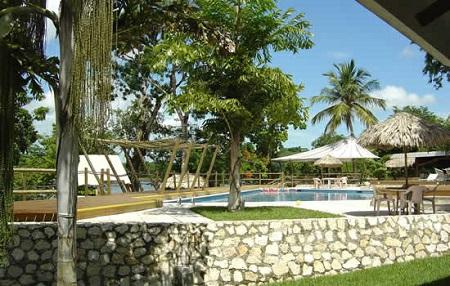 The location is remote; around a 45 minute drive from the airport and main nightlife areas of the west side of the island.